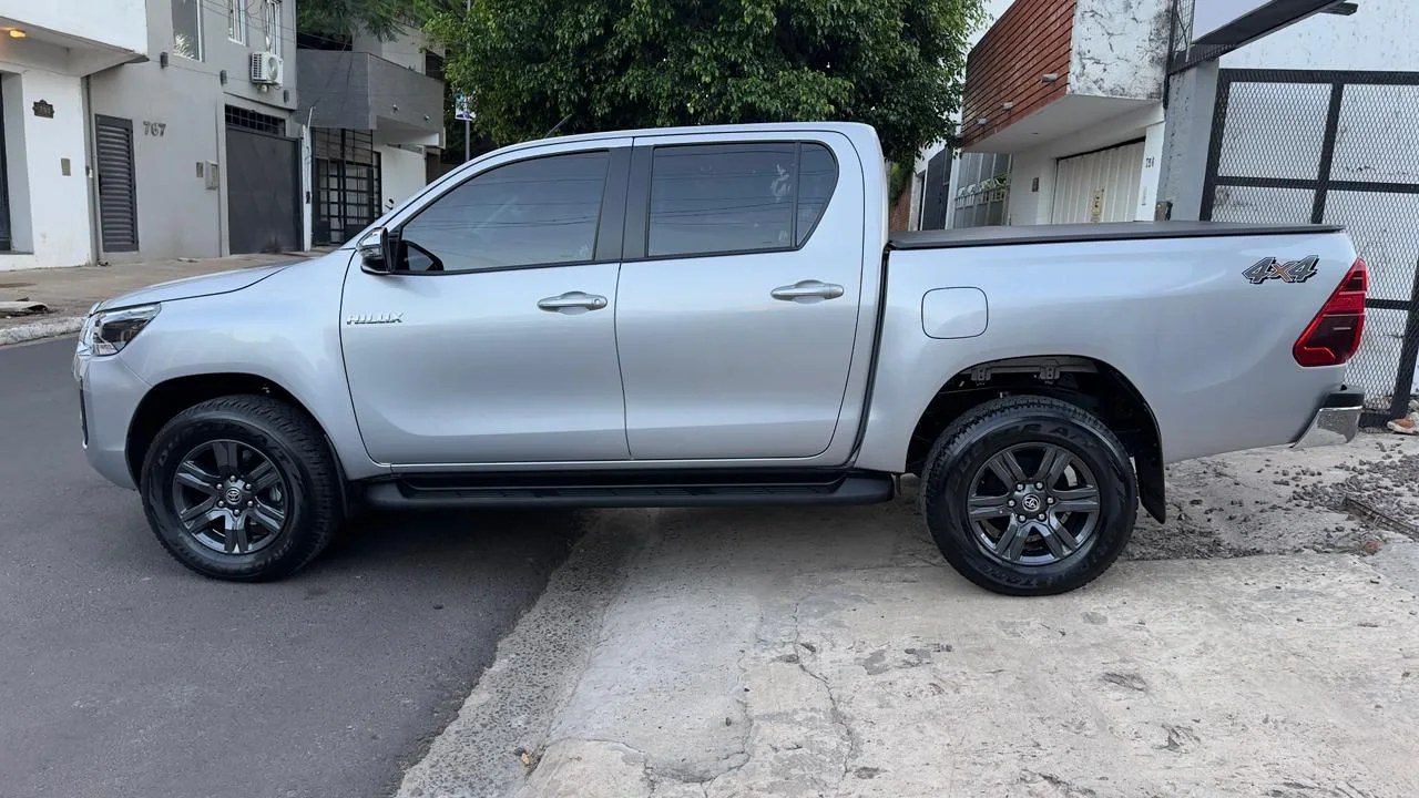 Toyota Hilux